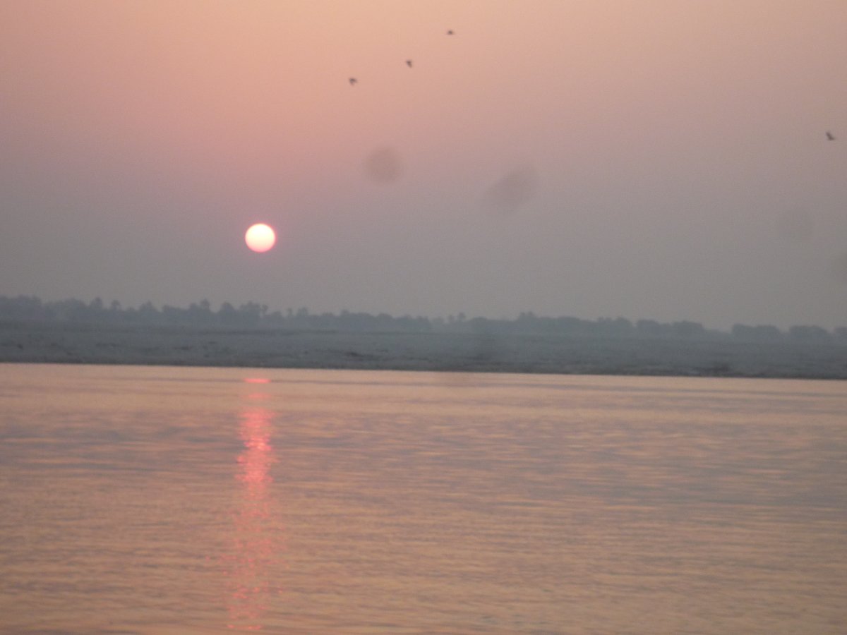 Sunrise - Bank of river Ganga78